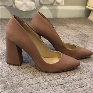 VINCE CAMUTO TALISE – BLOCK-HEEL PUMP